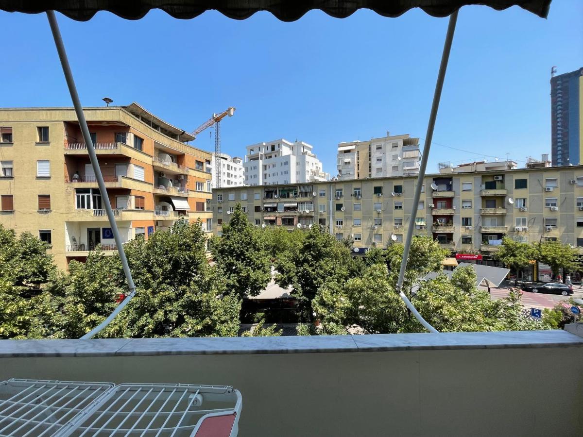 Tirana Flora Center Apartment Esterno foto